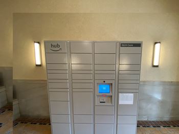 Amazon hub package lockers